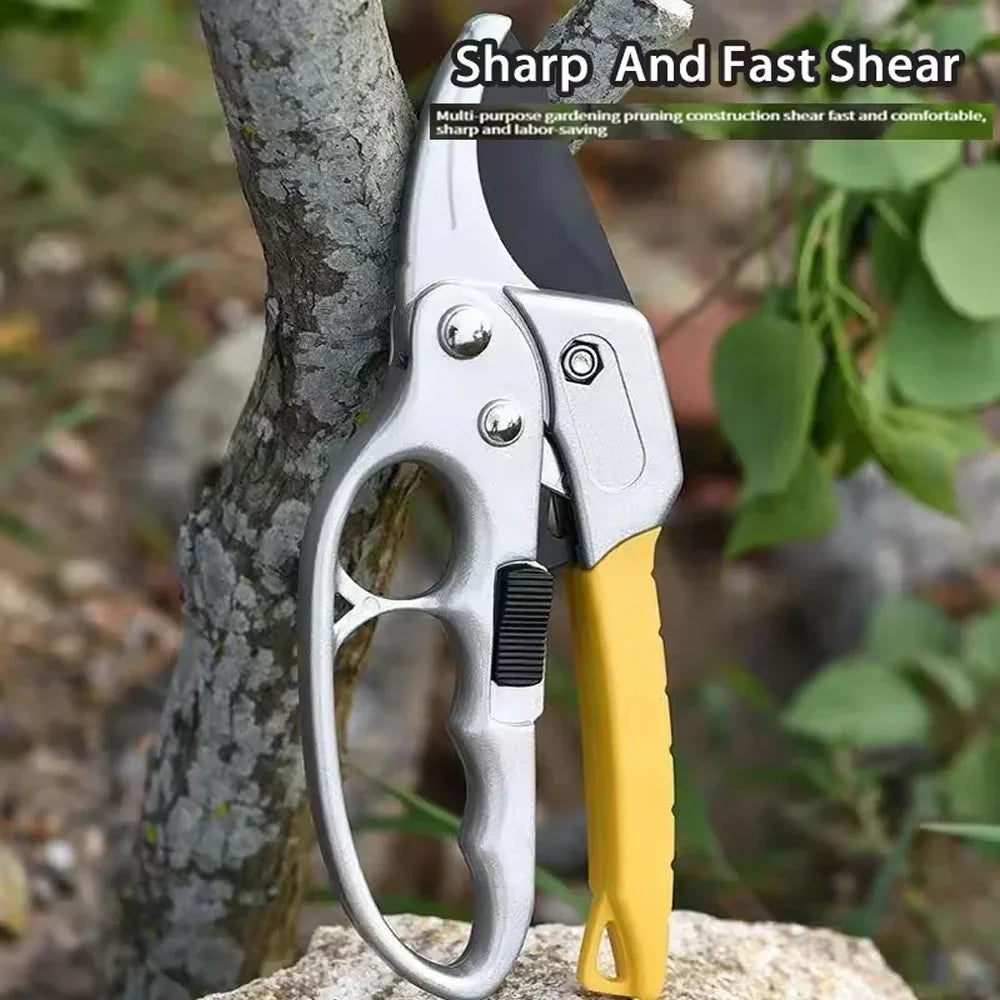 Titanium Garden Pruning Shears – Ergonomic Bypass Cutter