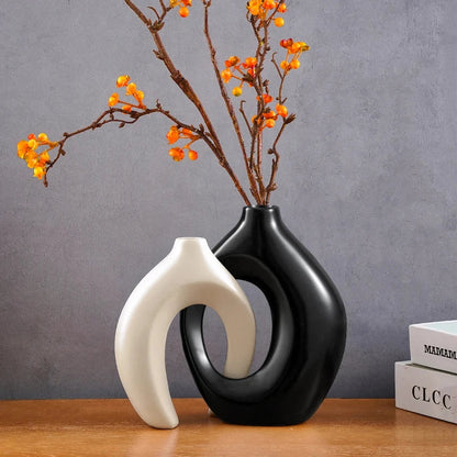 Nordic Hollow Decorative Vase Set (2 Pieces)