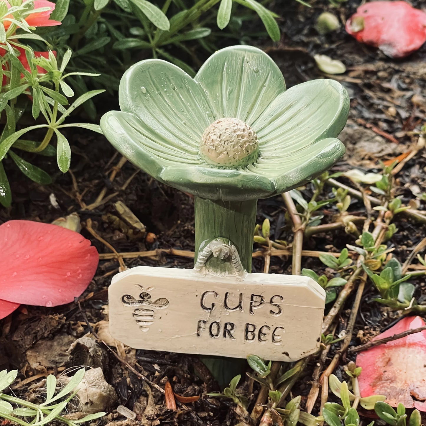 Bee Watering Station – Garden Feeder for Bees & Butterflies
