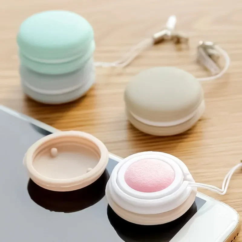 Macaron Pendant Screen Cleaner – Portable All-in-One Cleaner for Screens & Lenses