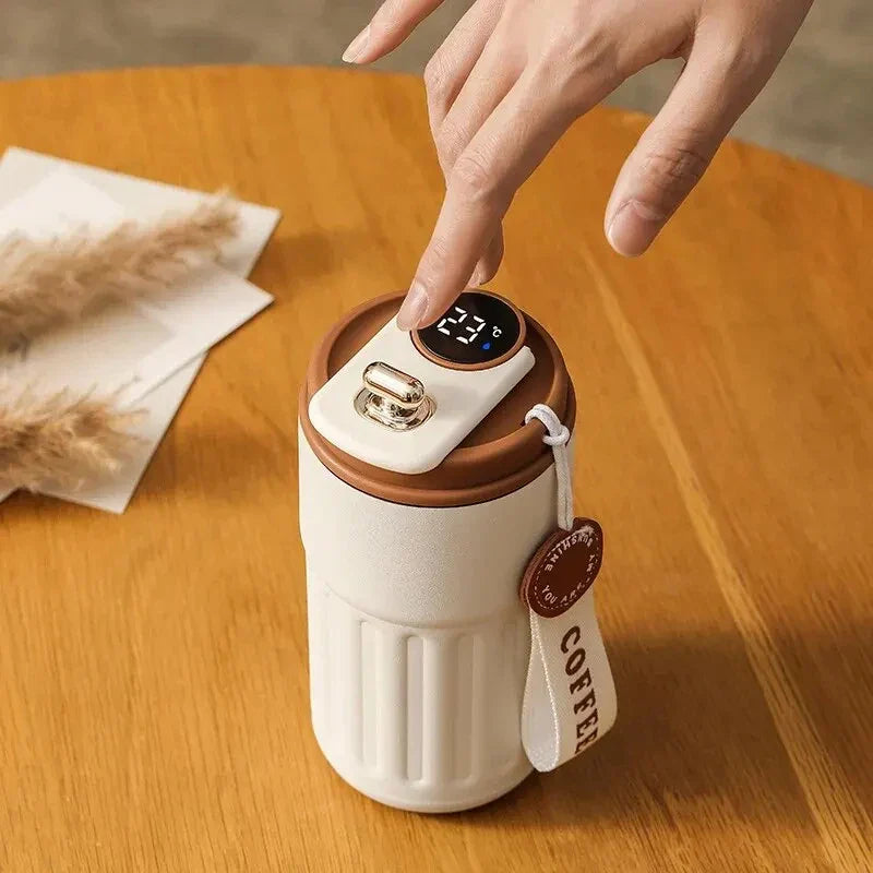 Stainless Steel Smart Insulated Cup – Car Mount & Temperature Display