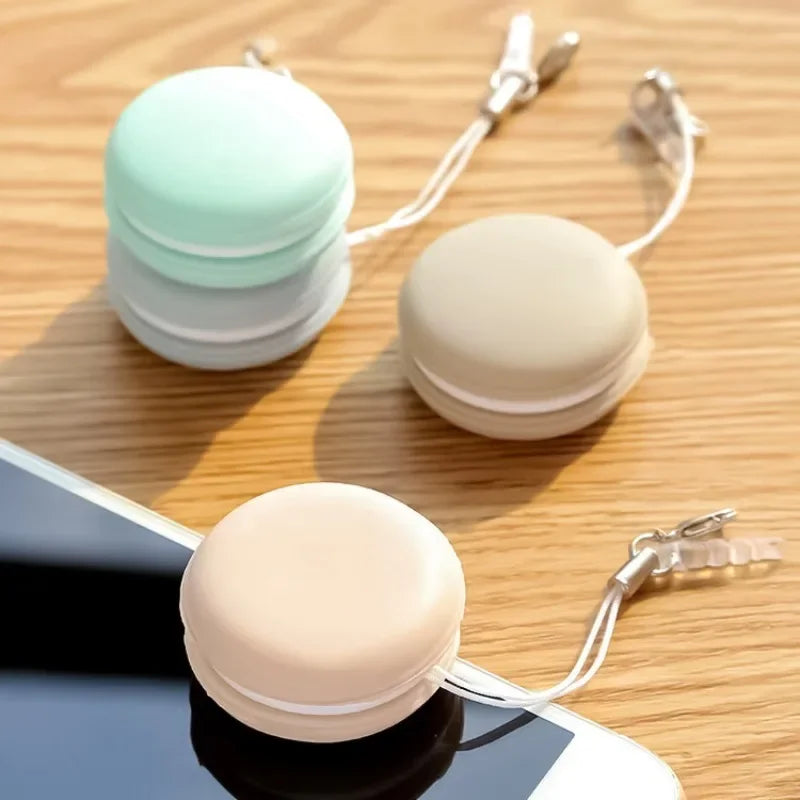 Macaron Pendant Screen Cleaner – Portable All-in-One Cleaner for Screens & Lenses